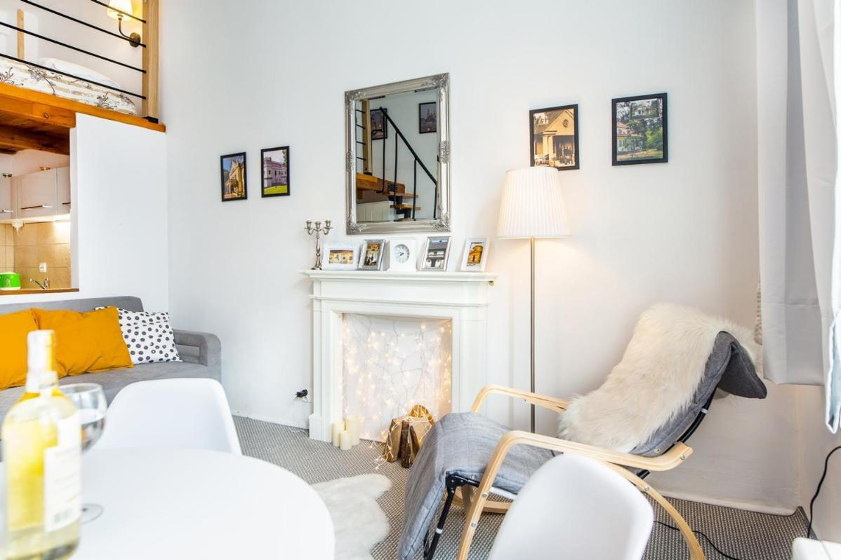 Miodowa Apartment Krakow Bagian luar foto