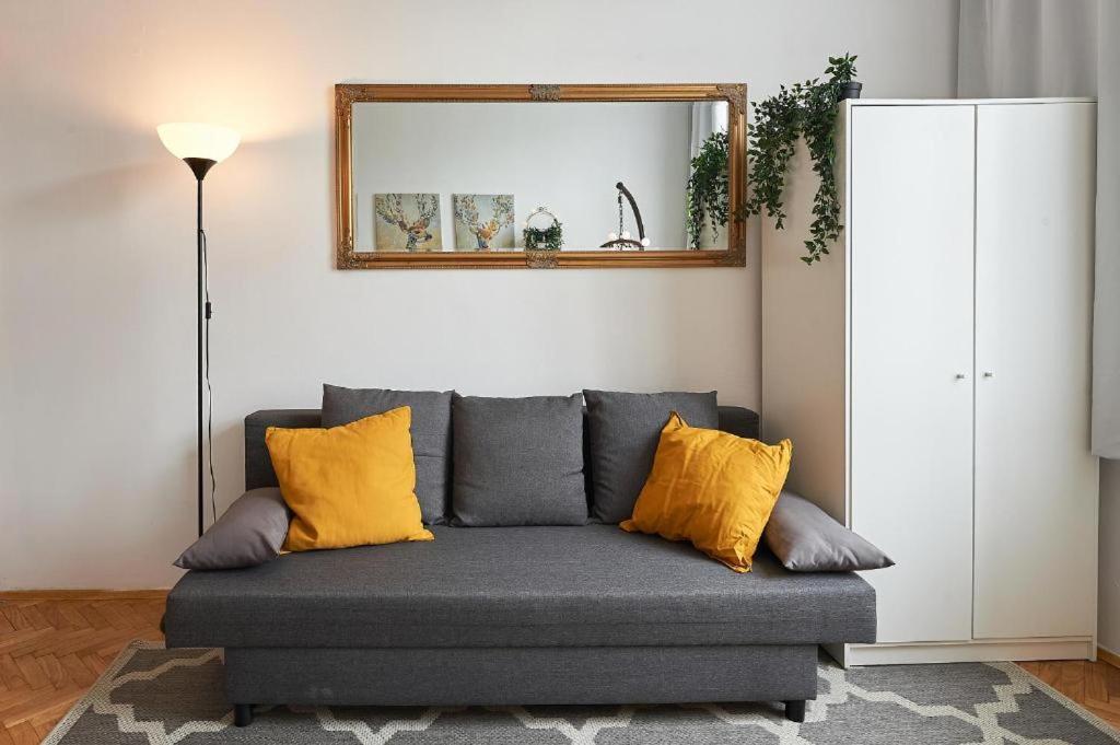 Miodowa Apartment Krakow Bagian luar foto